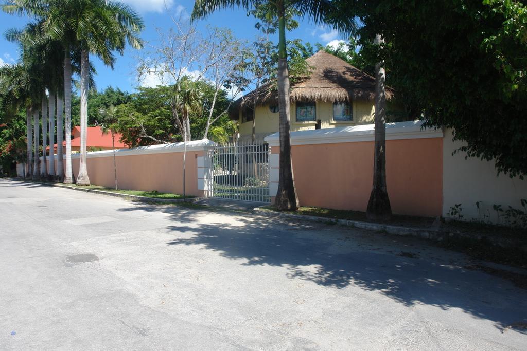 Residencia Los Encantos Cancun Exterior photo